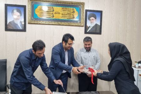 آئین تجلیل از مزدوجین و کارکنان دانشکده علوم پزشکی بهبهان که در سال 1402 صاحب فرزند شده اند، برگزار شد