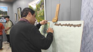 IMG ۲۰۲۵۰۳۰۲ ۱۷۴۸۴۰ نمایشگاه آثار برگزیده جشنواره کُنار بهبهان+عکس