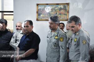 InShot ۲۰۲۵۰۶۰۴ ۱۶۱۶۰۷۴۴۴ عکس | دیدار فرمانده یگان حفاظت محیط‌زیست کشور با خانواده شهید دیده‌بان