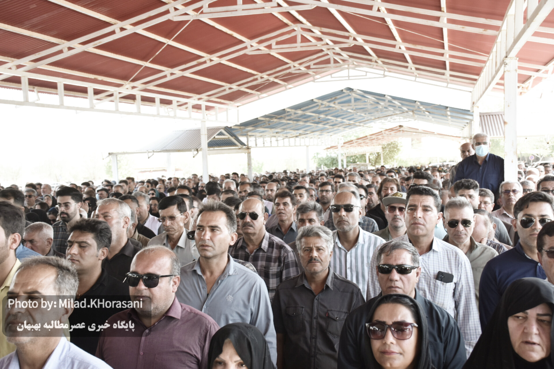 InShot ۲۰۲۵۰۶۰۶ ۱۳۱۲۰۶۲۲۸ عکس| مراسم تشیع پیکر شهید هدایت‌اله دیده‌بان در بهبهان