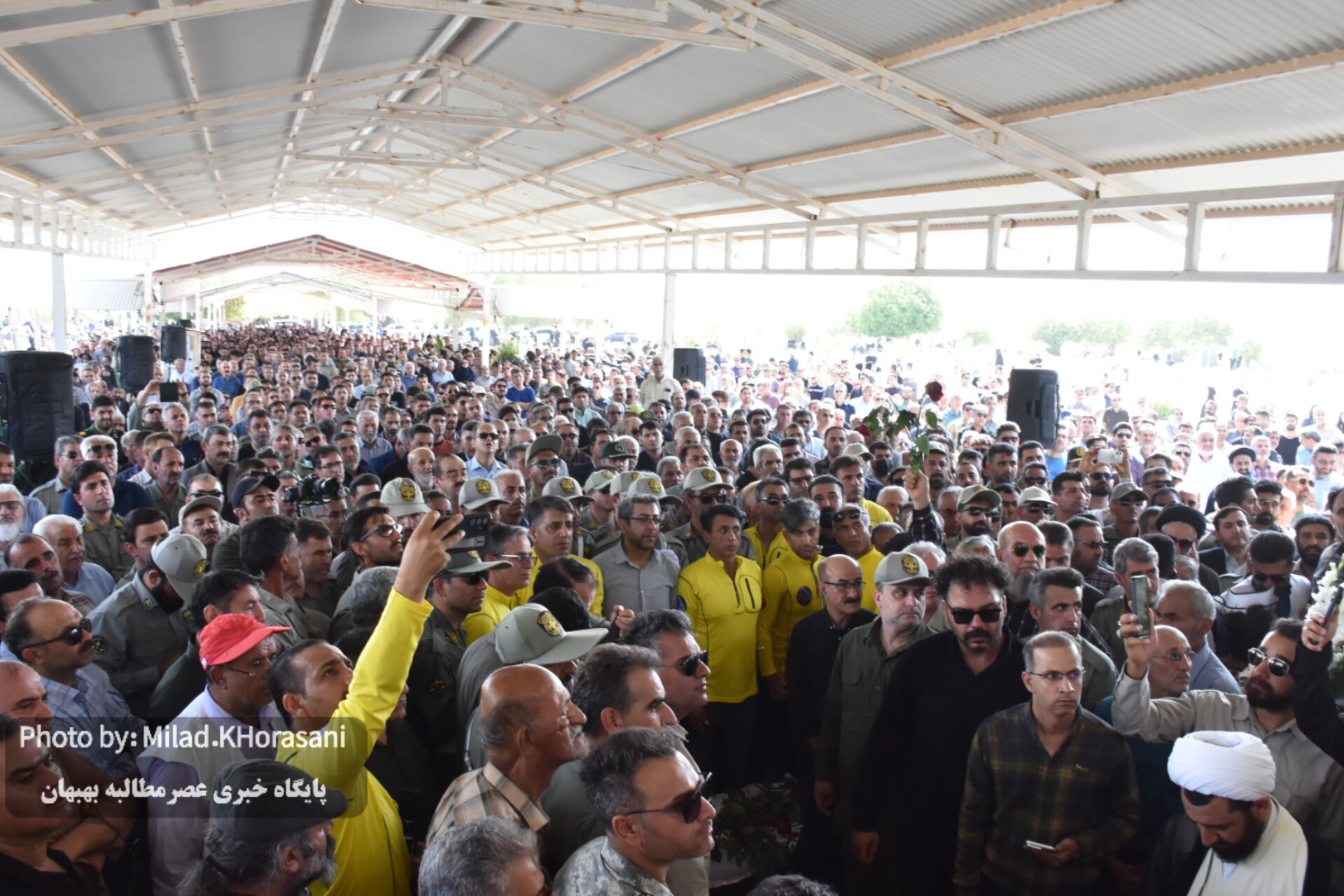 InShot ۲۰۲۵۰۶۰۶ ۱۳۲۸۰۲۳۷۱ عکس| مراسم تشیع پیکر شهید هدایت‌اله دیده‌بان در بهبهان