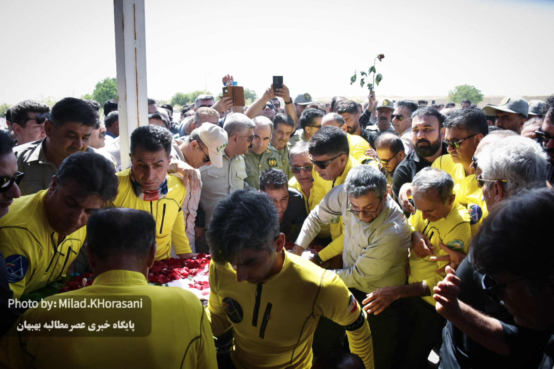 InShot ۲۰۲۵۰۶۰۶ ۱۳۳۸۰۸۵۶۲ عکس| مراسم تشیع پیکر شهید هدایت‌اله دیده‌بان در بهبهان