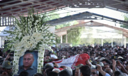 عکس| مراسم تشیع پیکر شهید هدایت‌اله دیده‌بان در بهبهان