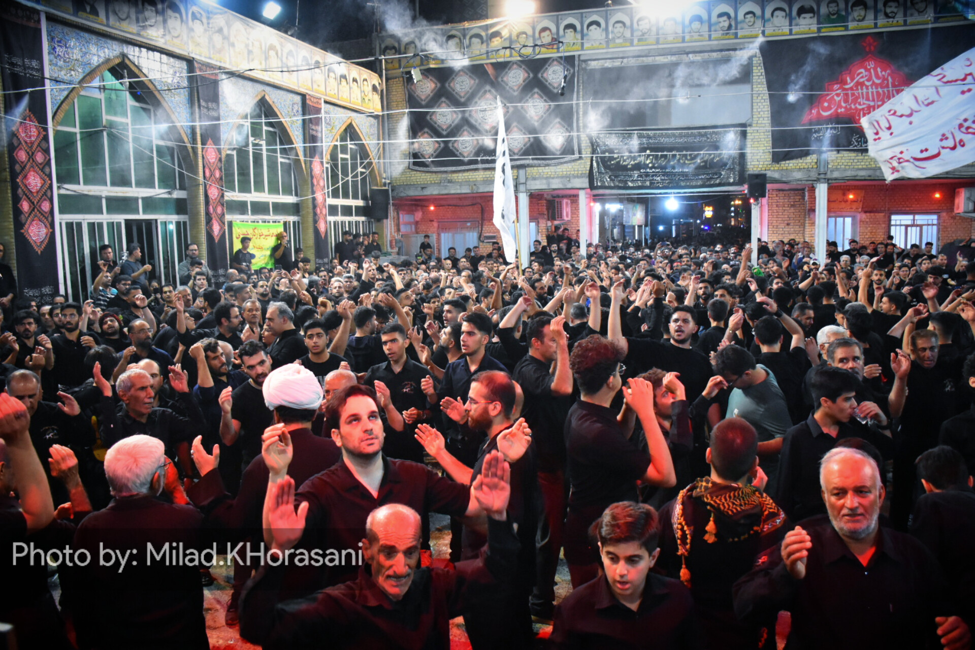 InShot ۲۰۲۵۰۷۰۴ ۱۵۴۲۲۴۱۱۵ عکس| عزاداری شب هشتم محرم در بهبهان