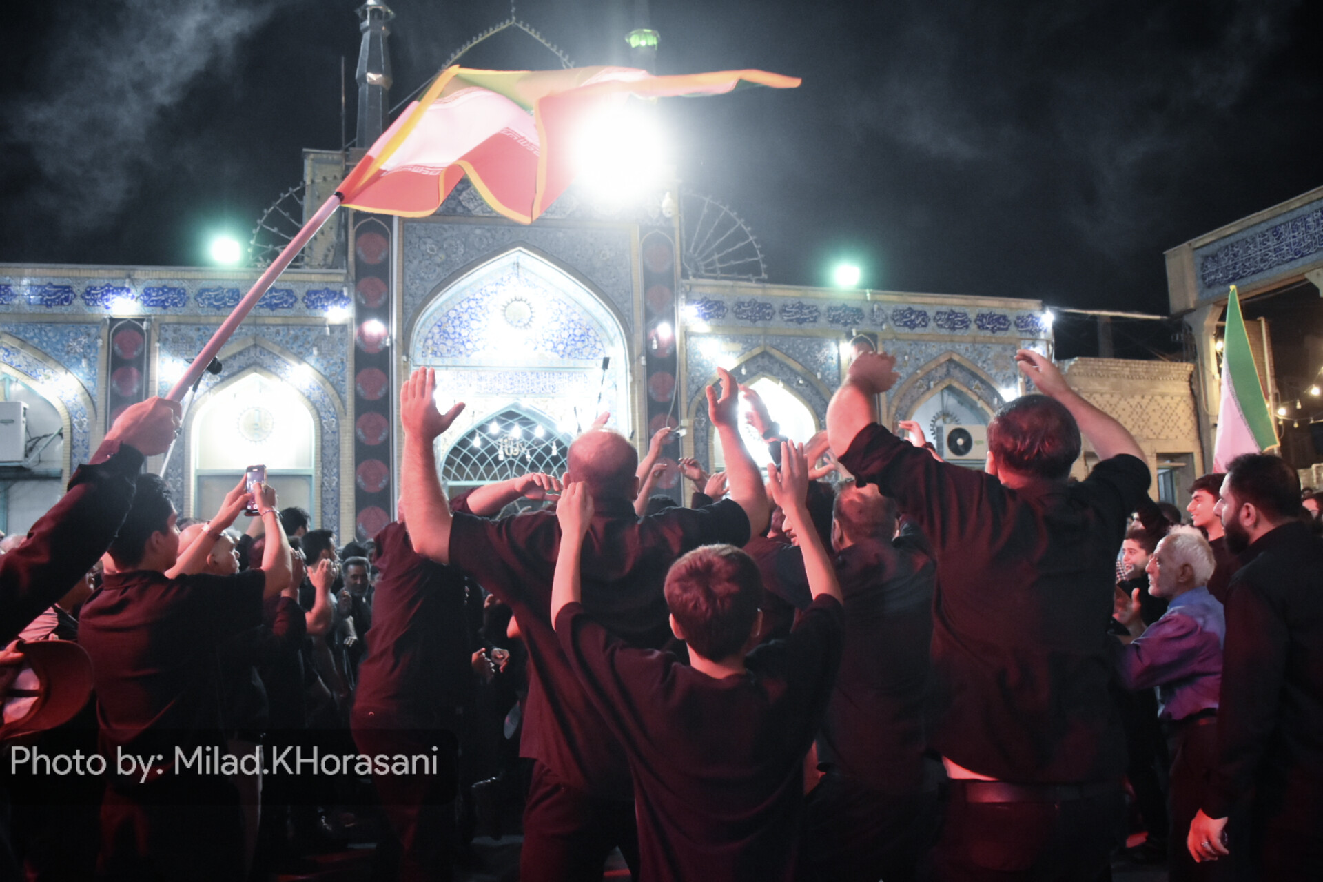 InShot ۲۰۲۵۰۷۰۶ ۱۰۵۶۰۵۴۵۸ 2 عکس| عزاداری شب عاشورای حسینی در بهبهان