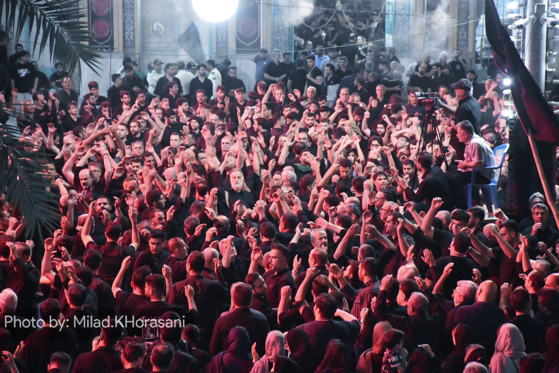 InShot ۲۰۲۵۰۷۰۶ ۱۶۱۷۲۱۷۷۶ عکس| عزاداری شب عاشورای حسینی در بهبهان