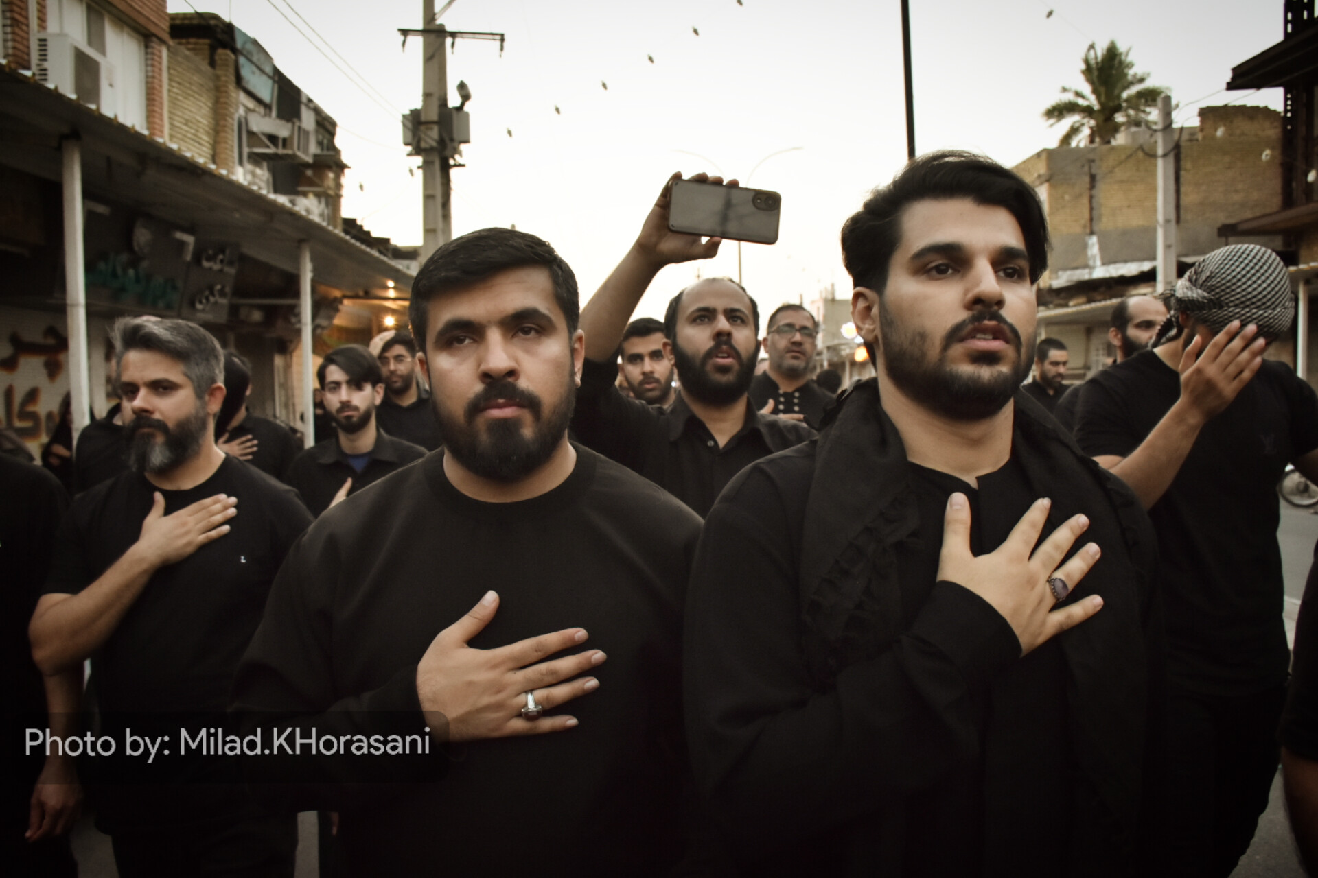 InShot ۲۰۲۵۰۷۰۷ ۰۱۳۷۲۸۳۷۳ عکس| اجتماع‌ شام غریبان در بهبهان