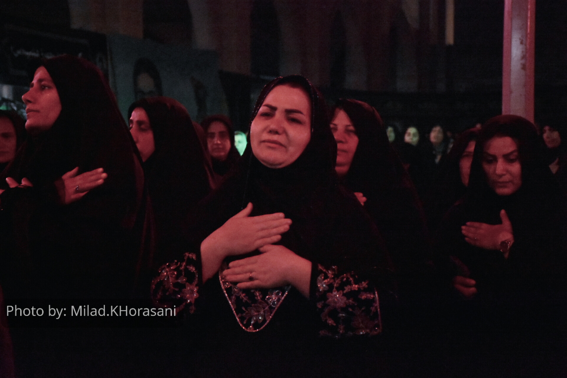 InShot ۲۰۲۵۰۷۰۹ ۰۰۴۸۴۸۹۵۵ عکس| گلزار شهدای بهبهان، میزبان شام غریبان شهدای دشت کربلا