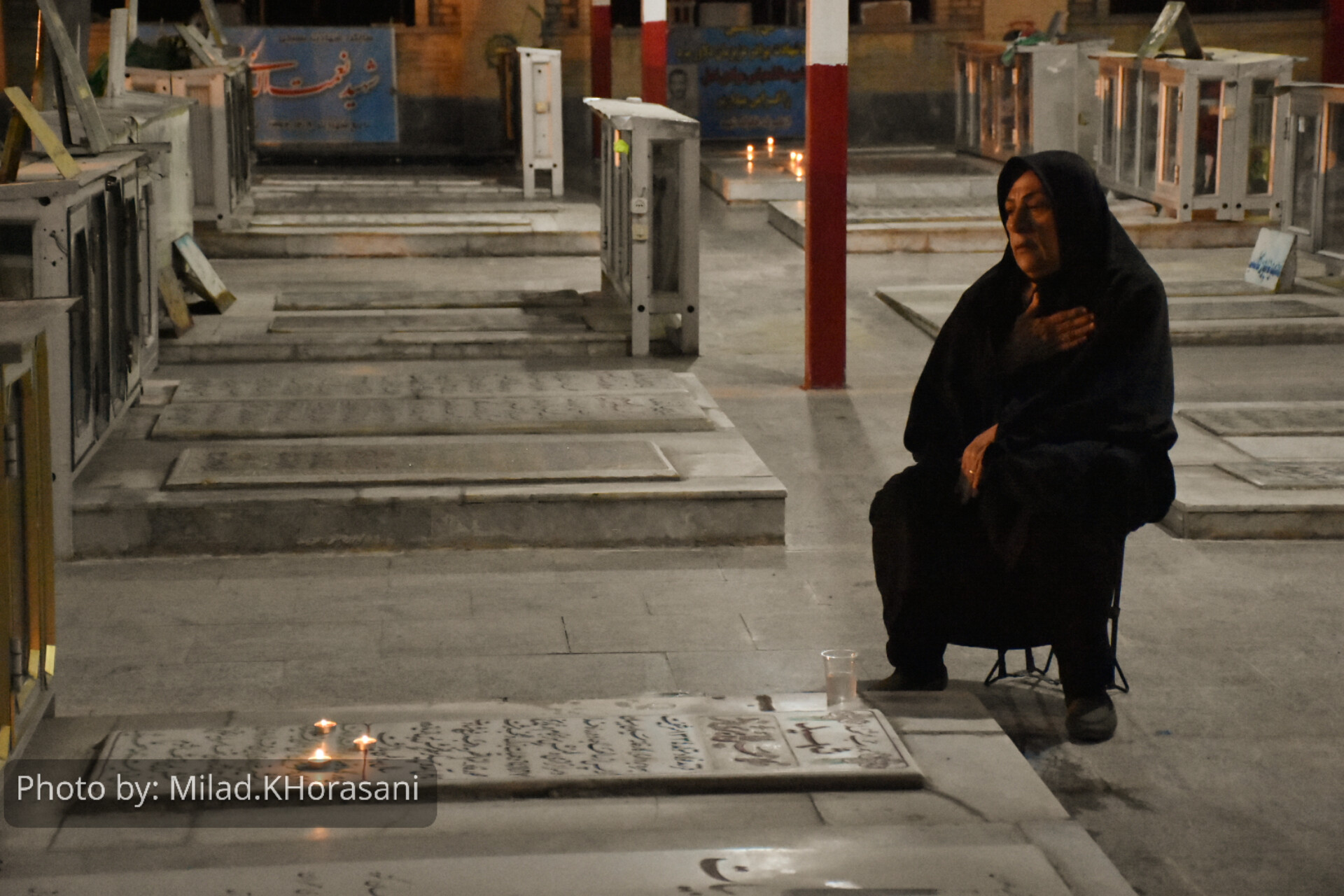 InShot ۲۰۲۵۰۷۰۹ ۰۱۱۵۱۶۵۲۴ عکس| گلزار شهدای بهبهان، میزبان شام غریبان شهدای دشت کربلا