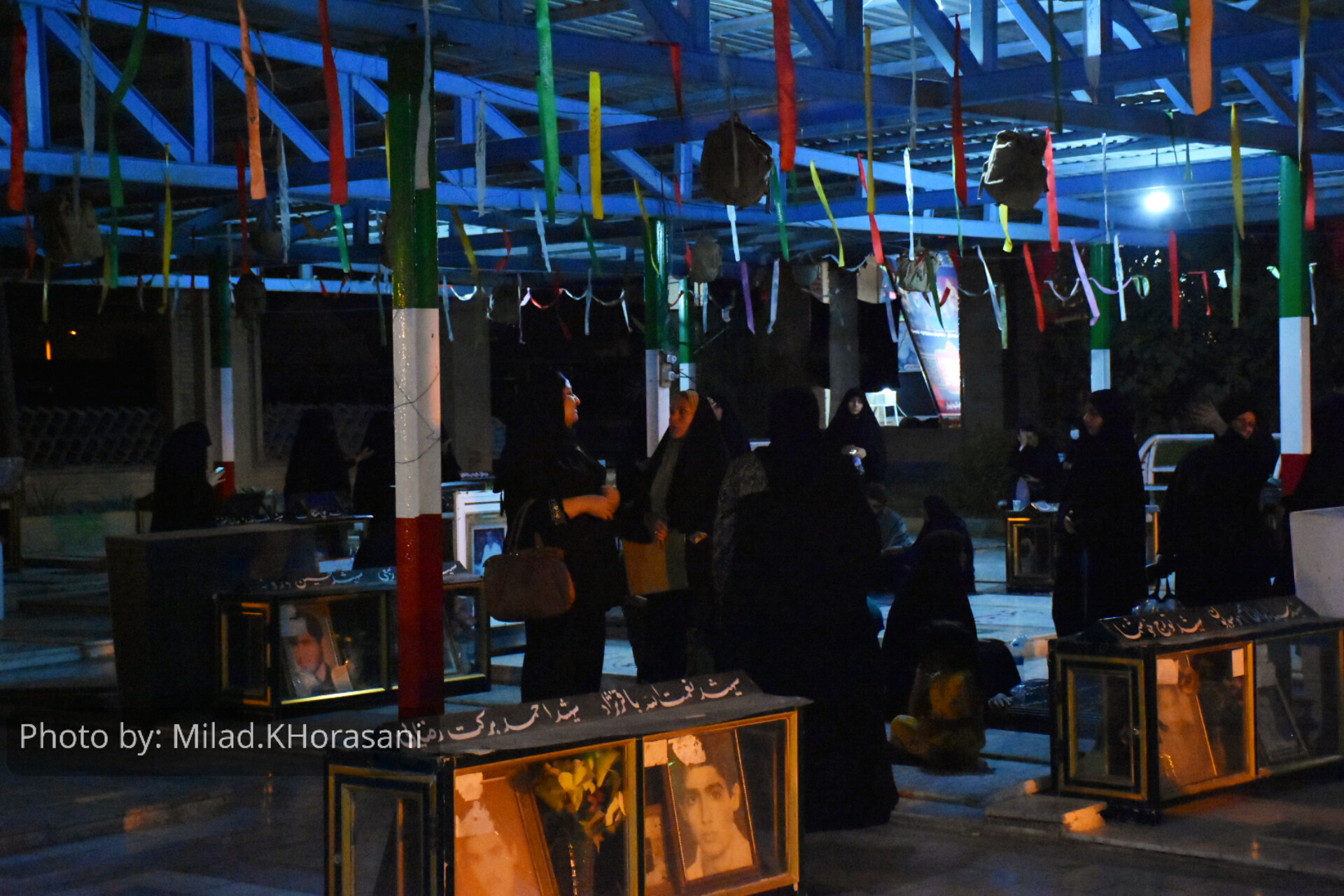 InShot ۲۰۲۵۰۷۰۹ ۰۱۲۵۲۷۴۴۱ عکس| گلزار شهدای بهبهان، میزبان شام غریبان شهدای دشت کربلا