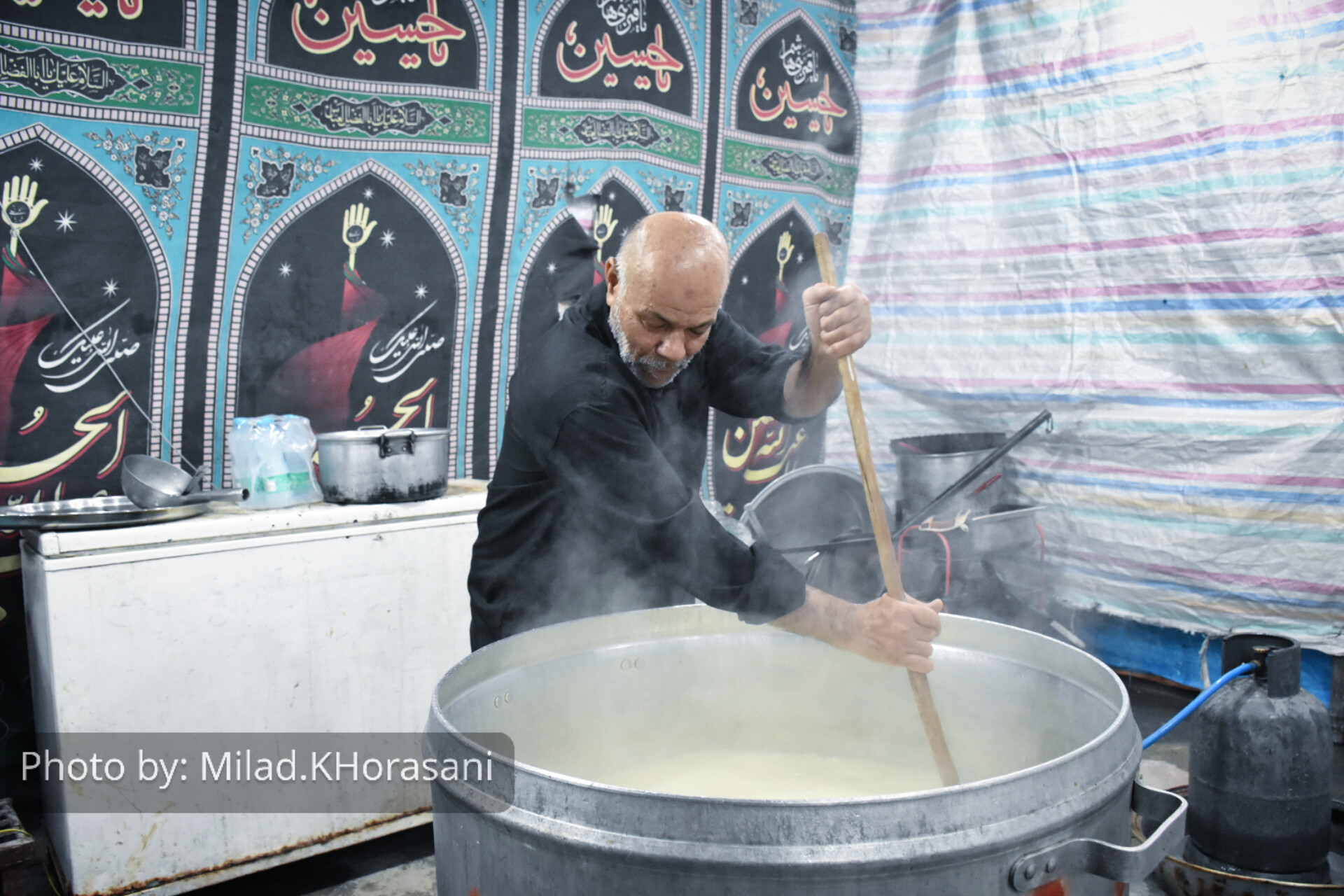 InShot ۲۰۲۵۰۸۰۸ ۱۳۲۴۵۴۴۲۱ عکس| موکب‌های اربعین در ورودی بهبهان؛ استقبال گرم زائران مسیر کربلا