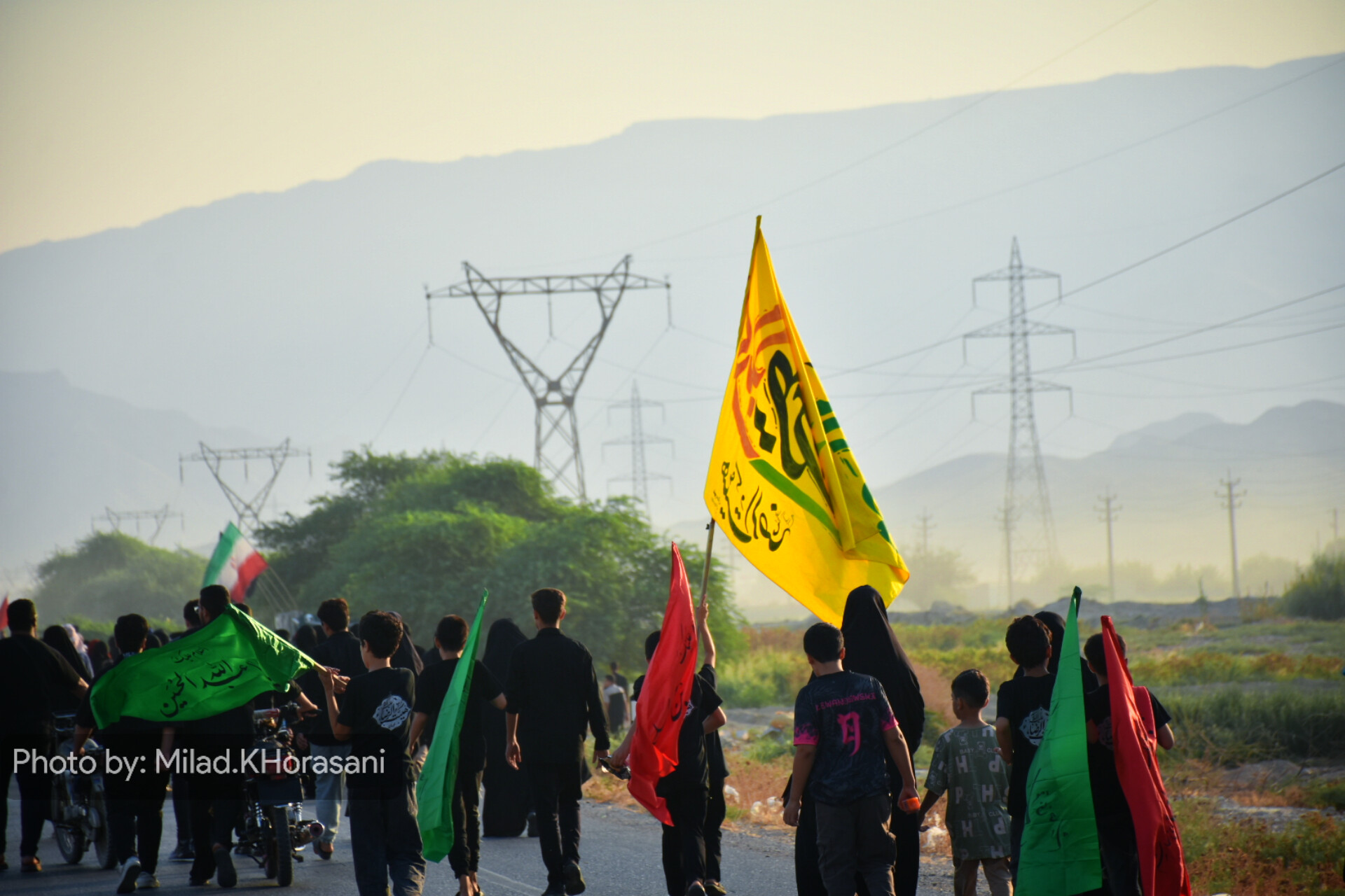 عکس| از سپیدهدم تا قدمگاه؛ عاشقی مردم بهبهان برای امام رضا(ع)» 26 InShot ۲۰۲۵۰۸۲۴ ۱۱۱۰۱۵۵۸۳ عکس| از سپیدهدم تا قدمگاه؛ عاشقی مردم بهبهان برای امام رضا(ع)»