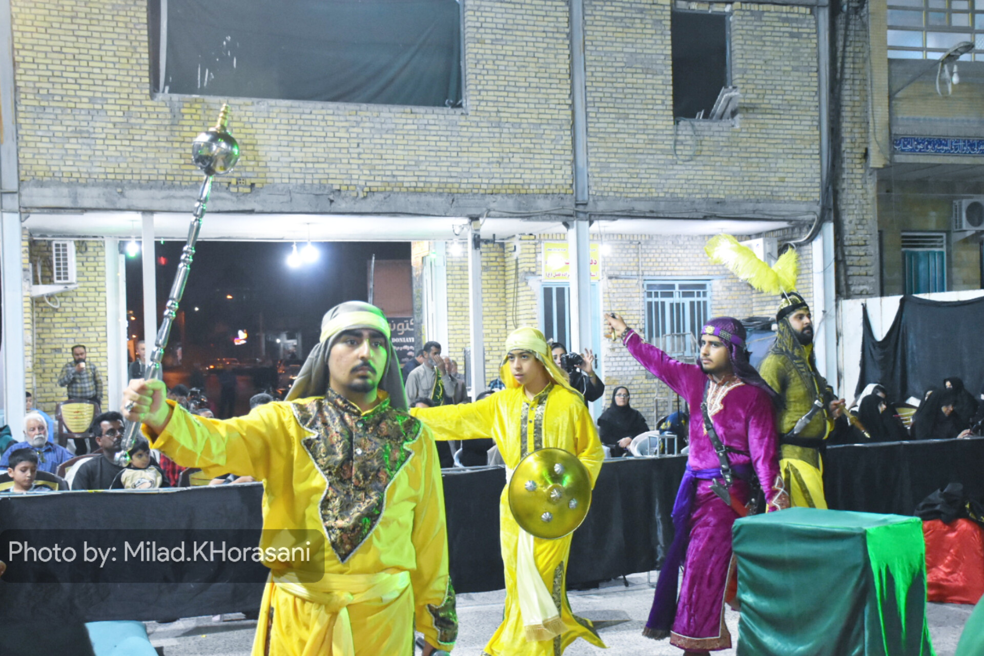 InShot ۲۰۲۵۱۱۱۹ ۲۳۲۶۱۰۶۷۵ عکس| سوگواری تعزیه خوانی فاطمی در بهبهان