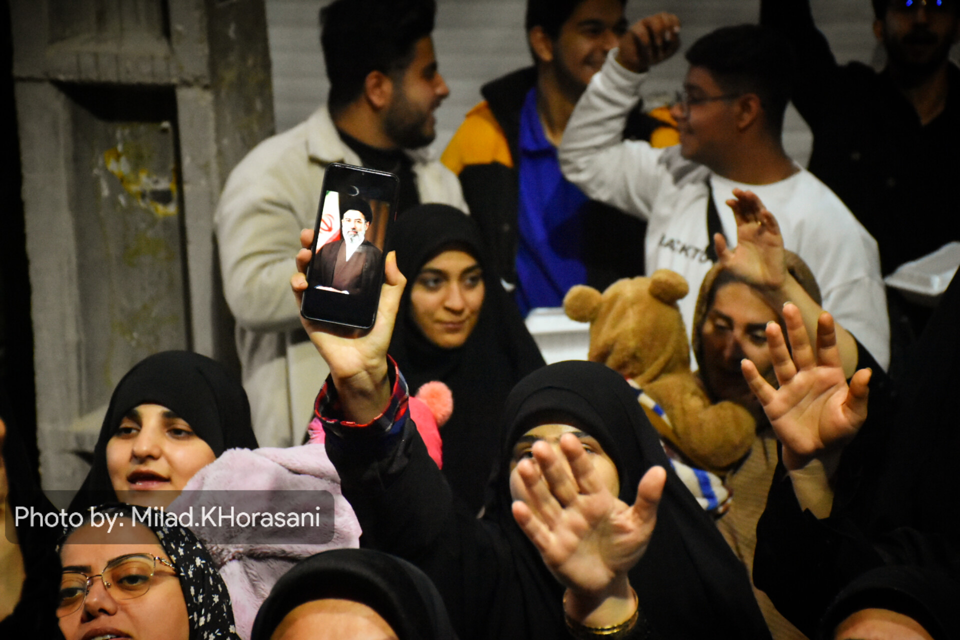 InShot ۲۰۲۶۰۳۰۹ ۰۴۰۰۵۰۸۶۱ 1 عکس| لبیک دیار ارجان به آیت‌الله سیدمجتبی خامنه‌ای