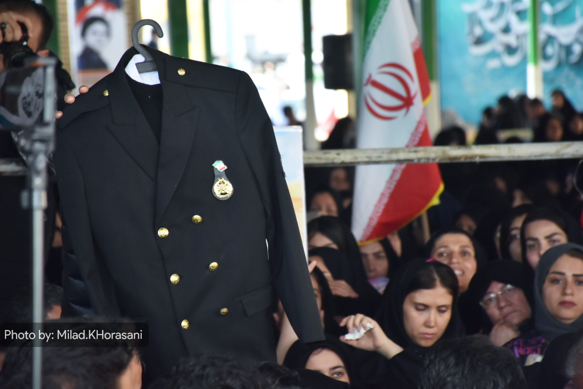 InShot ۲۰۲۶۰۳۲۲ ۱۸۳۳۴۴۷۸۰ عکس| تشییع بارانی شهید ناو دنا در بهبهان