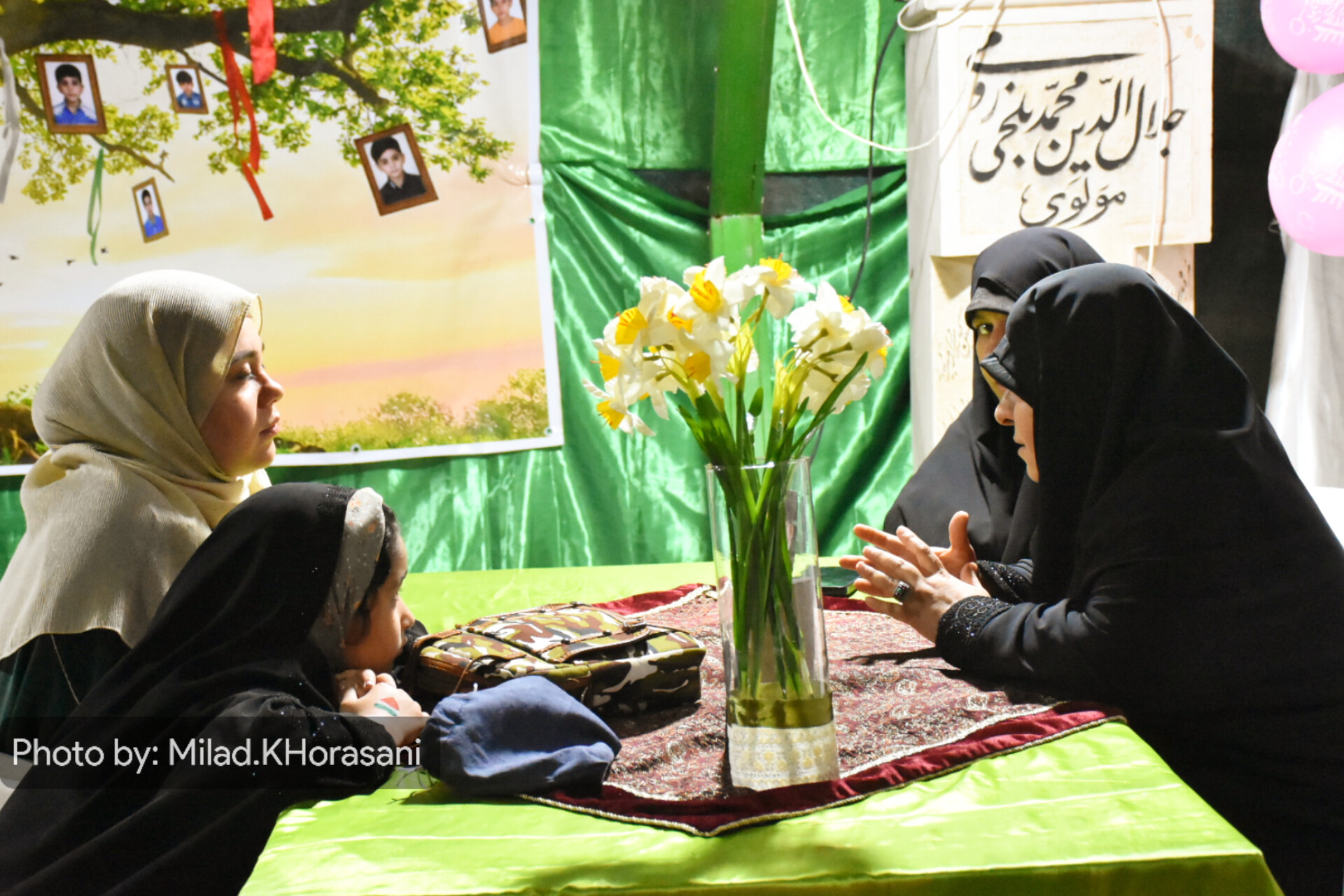 InShot ۲۰۲۶۰۴۲۰ ۱۲۵۳۵۳۶۲۲ عکس| پنجاهمین شب میدان داری مردم بهبهان با حضور دختران انقلاب
