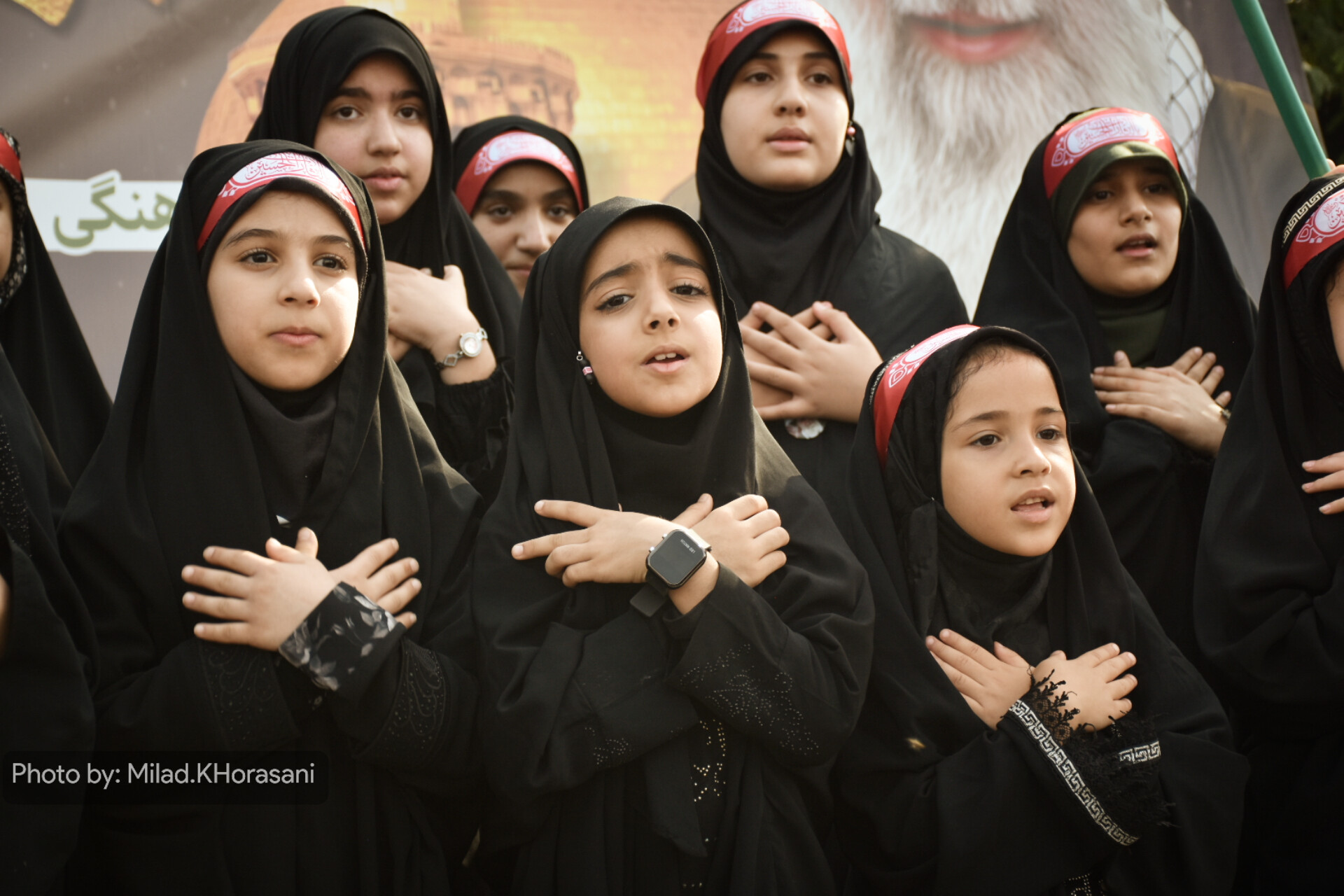 InShot ۲۰۲۶۰۸۱۳ ۱۲۴۴۴۸۹۸۷ عکس| تا قدمگاه خورشید؛ شکوه پیاده‌روی دلدادگان امام رضا(ع) در بهبهان